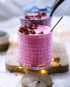 Smoothies, regenbogen, gesund, lecker, abnehmen, einfach, schnell kiwi, bunt, essen, trinken, Rezept, vegan, ohne Zucker, spirulina, rote bete