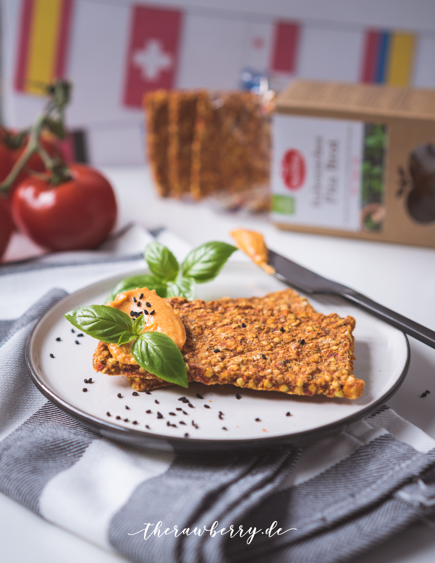 Keimling, gesund, lecker, vegan, Knäckebrot, lecker, fit, essen, basilikum, Tomate, wm, snacks