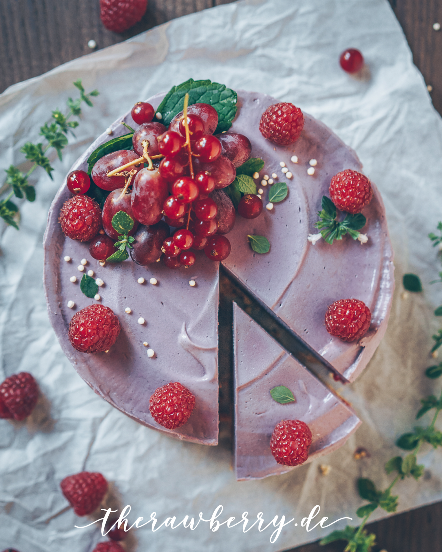 cake, no-bake, no bake, ohne backen, kitchen, raspberry, Himbeeren, lecker, delicious, dessert, Nachtisch, beret, berries, vegan, repeat, recipe, food, essen, gesund, healthy, sugar free, no sugar, zuckerfrei, ohne Zucker, gluten-free, gluten frei,