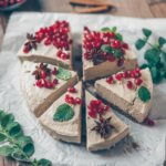 raw vegan chai cheesecake, chai, tea, tee, Käsekuchen, Kuchen, cake, lecker, delicious, pomegranate, Granatapfel, anis, anise, healthy, gesund, nutritious, diet, diät, vegan, gluten free, glutenfrei, Zucker frei, no sugar, easy, einfach, dessert, Nachtisch, essen, food, foodie