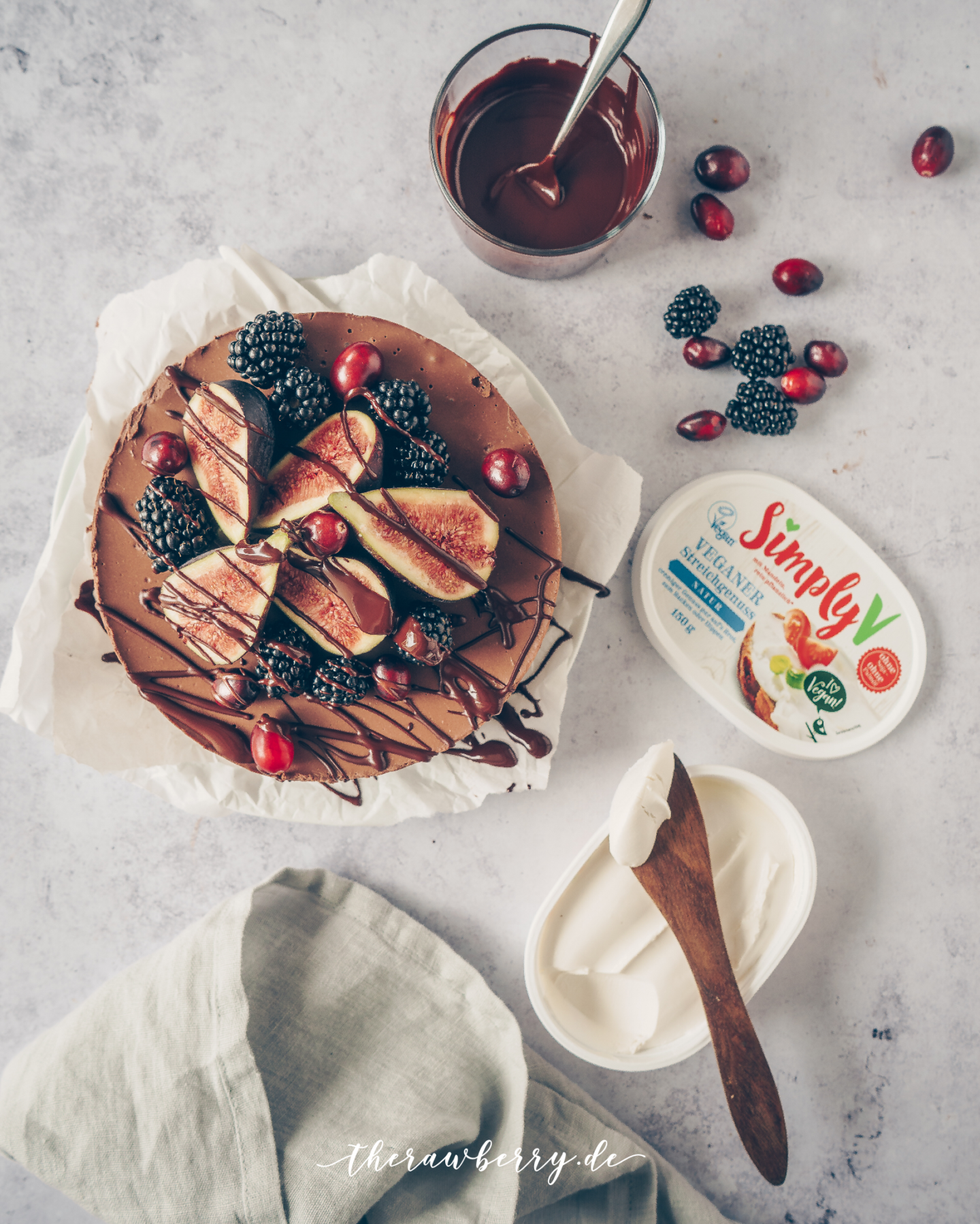 vegan, no bake, ohne backen, lecker, healthy, chocolate, Schokolade, Käsekuchen, cheesecake, no milk, dairy free, laktosefrei, sugar free, ohne Zucker, diät, diet, plant based, food, essen, dessert, Nachtisch, einfach ,simple, simplyV, Genuss, whole foods, Cake, Kuchen