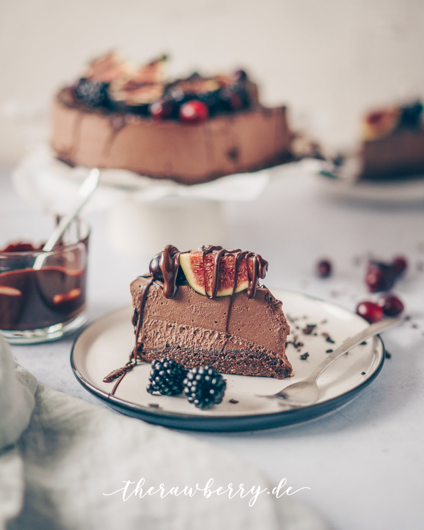 vegan, no bake, ohne backen, lecker, healthy, chocolate, Schokolade, Käsekuchen, cheesecake, no milk, dairy free, laktosefrei, sugar free, ohne Zucker, diät, diet, plant based, food, essen, dessert, Nachtisch, einfach ,simple, simplyV, Genuss, whole foods, Cake, Kuchen