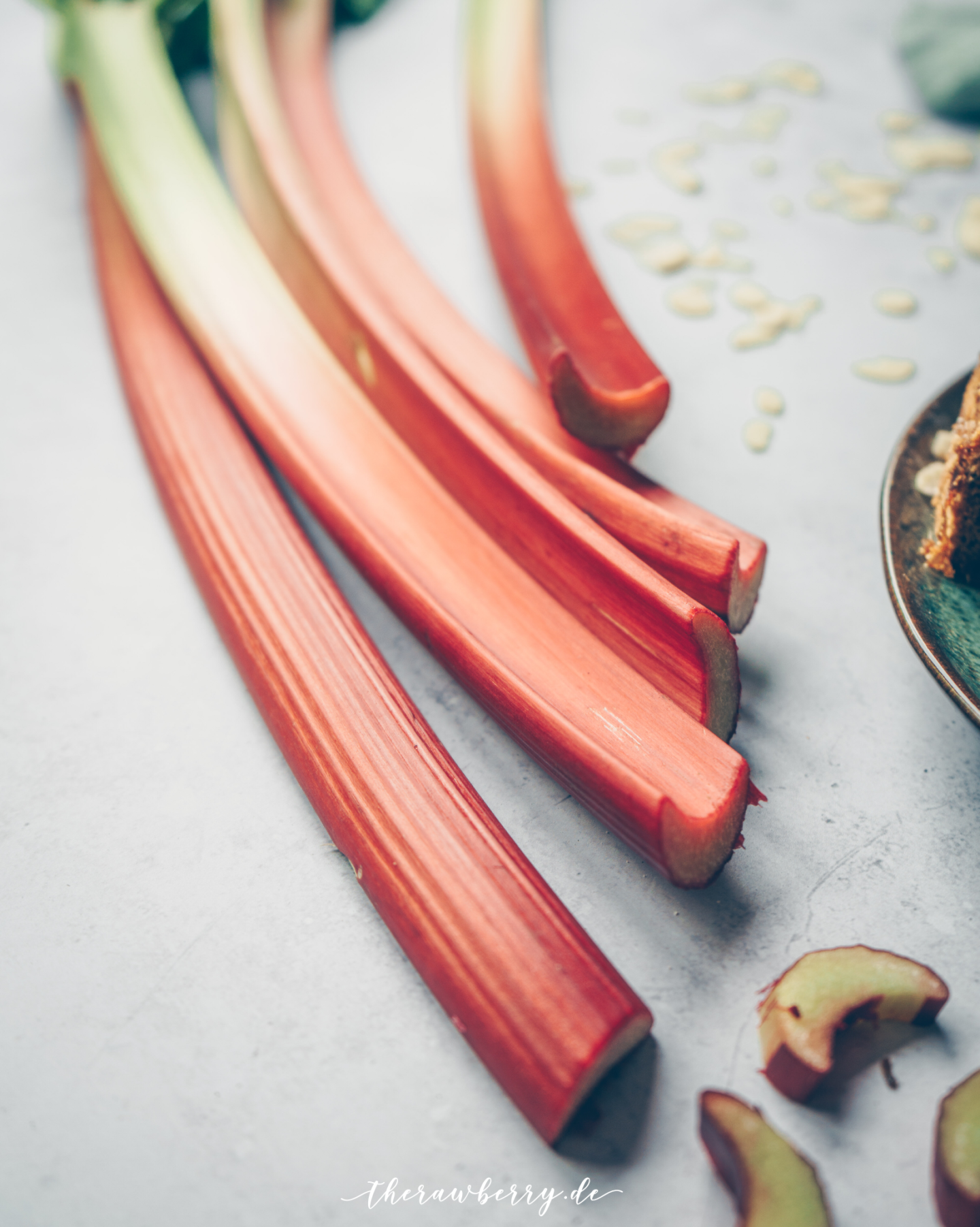 Rhabarber, kuchen, rhubarb, easy, vegan, cake, baking, backen, healthy, gesund, lecker, delicious, whole foods, cream cheese, Frischkäse, simply, Plantbased, Plantbased baking, diet, diät,