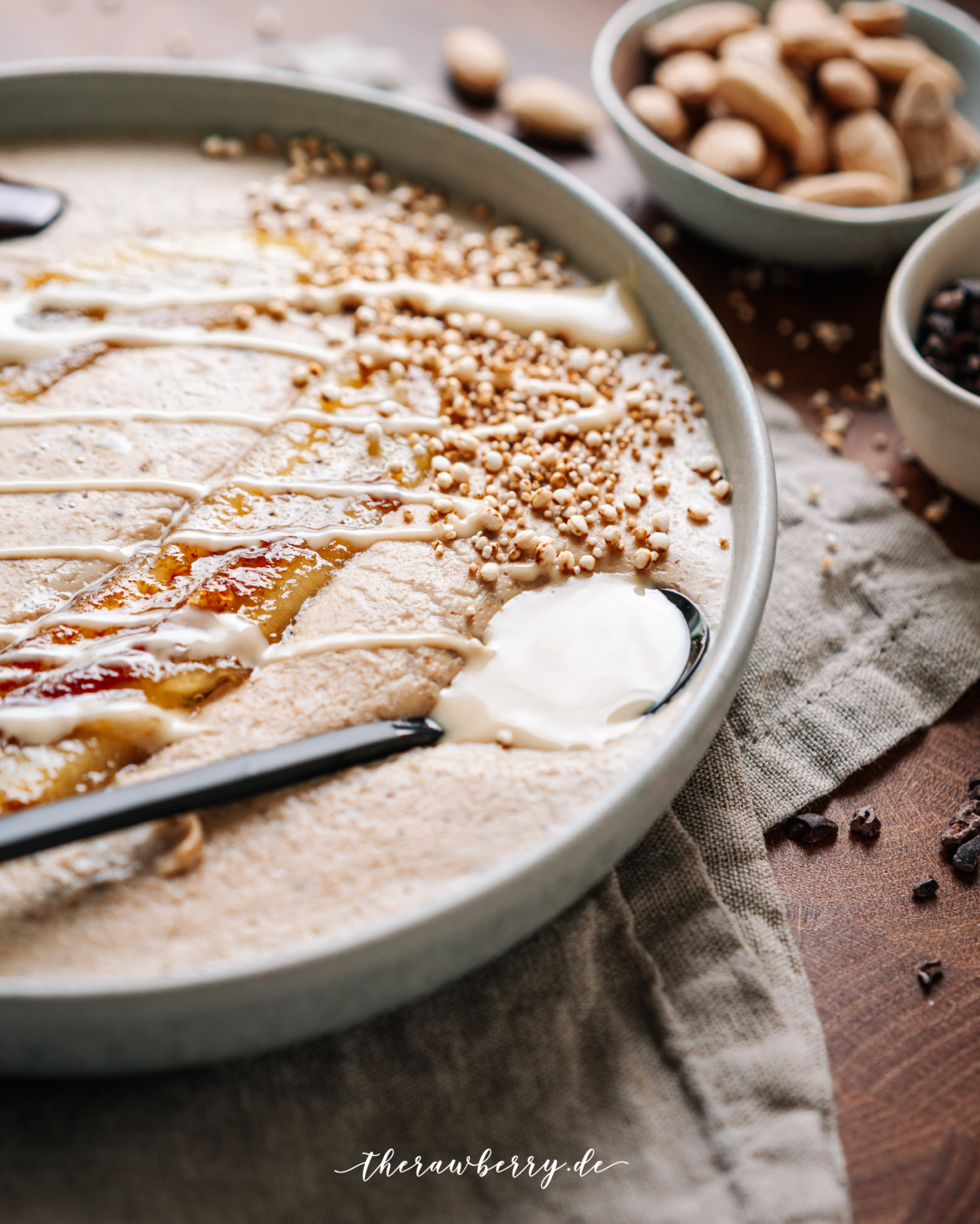 chocolate, schokolade, nachtisch, dessert, breakfast, frühstück, food photography, food, essen, fotografie, therawberry, marei dorfschmidt, porridge, vegan, haferbrei, glutenfree, glutenfrei, dairyfree, laktosefrei, diet, healthy, gesund, lecker, delicious, recipe, rezept, blogger, fitness, fit, protein rich, proteinreich, vegan protein, Plant-based, almond butter, mandamus, fried banana, gebratene banane