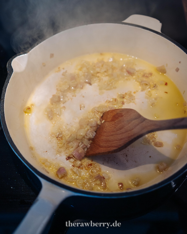 massaman curry, Fairtrade original, Kochbox, essen, therawberry, marie dorfschmidt, food fotografie, food styling, Lebensmittel, lecker, einfach, schell, kochen, box, essen aus der box, essenskiste, gesund, bio, reis, curry, selber kochen, foodie, blogger, fotograf, zutaten, Kokosmilch, Thailändische Küche, Thai essen