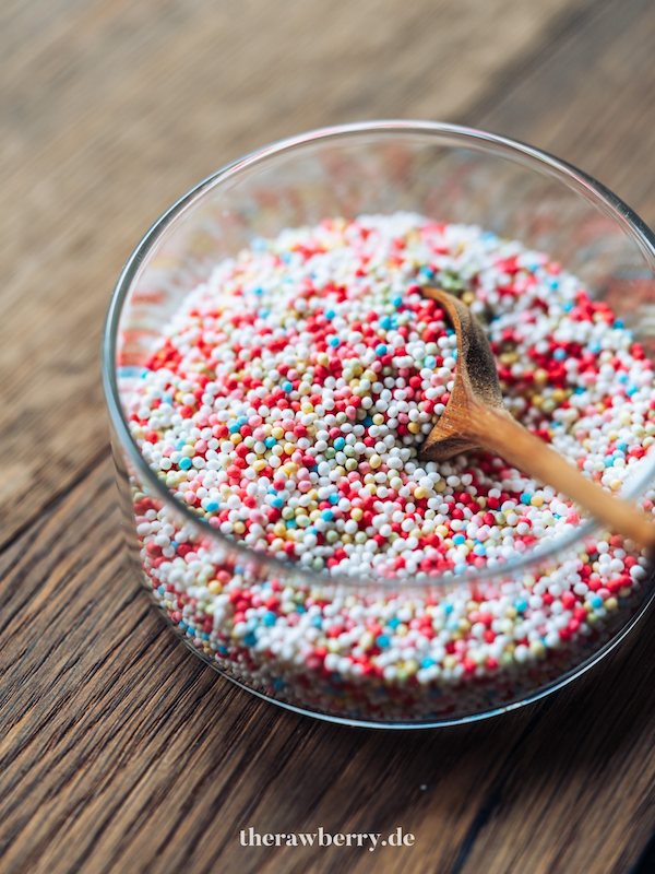 caramel, karamell, Schokoladen, chocolate, coffee, Kaffee, riegel, bars, Twix, vegan, gluten-free, glutenfrei, treat, snack, food, dessert, nachtisch, essen, Marie Dorfschmidt, therawberry