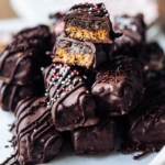 caramel, karamell, Schokoladen, chocolate, coffee, Kaffee, riegel, bars, Twix, vegan, gluten-free, glutenfrei, treat, snack, food, dessert, nachtisch, essen, Marie Dorfschmidt, therawberry